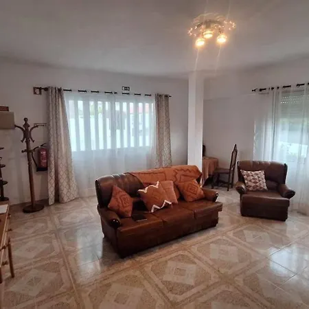 Cantinho Japoneiras Apartment *